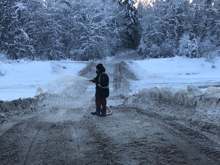Building a 250km+ Ice Road